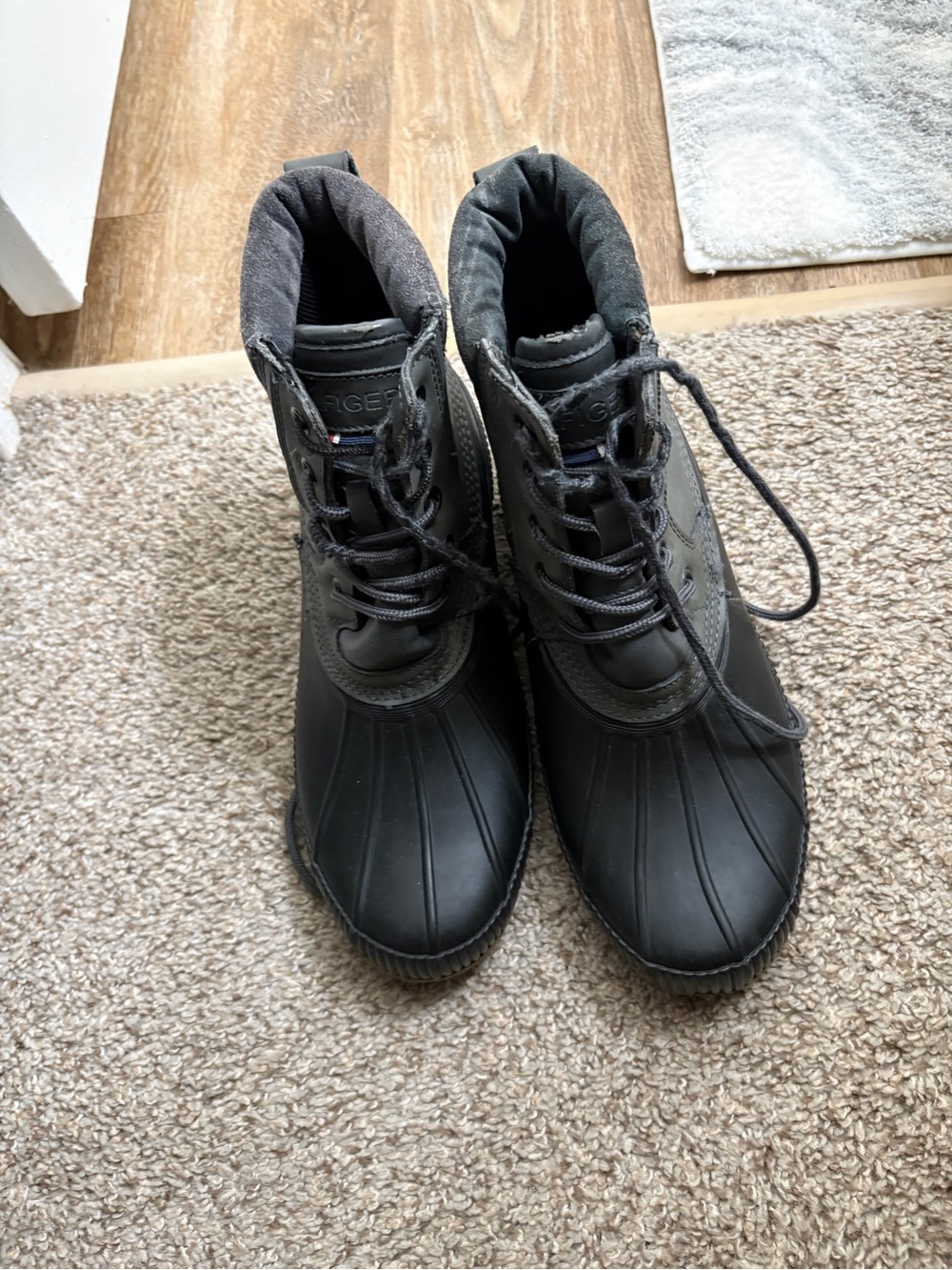 Tommy Hilfiger Men's Black Waterproof Duck Boots